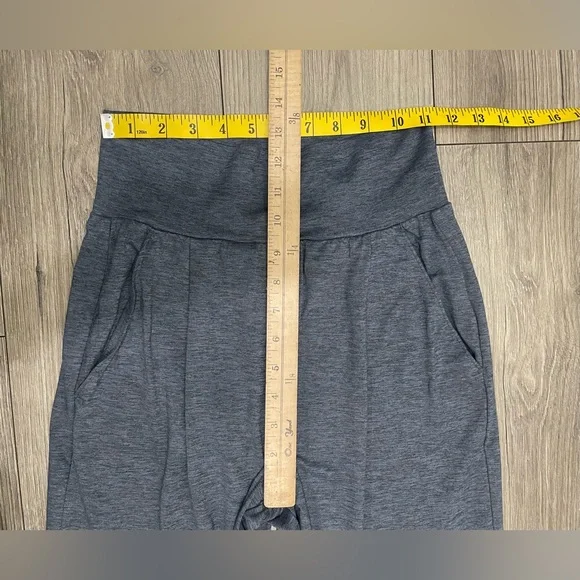 Vuori Lux At Ease Straight Leg Pants Size XS - Picture 6 of 12